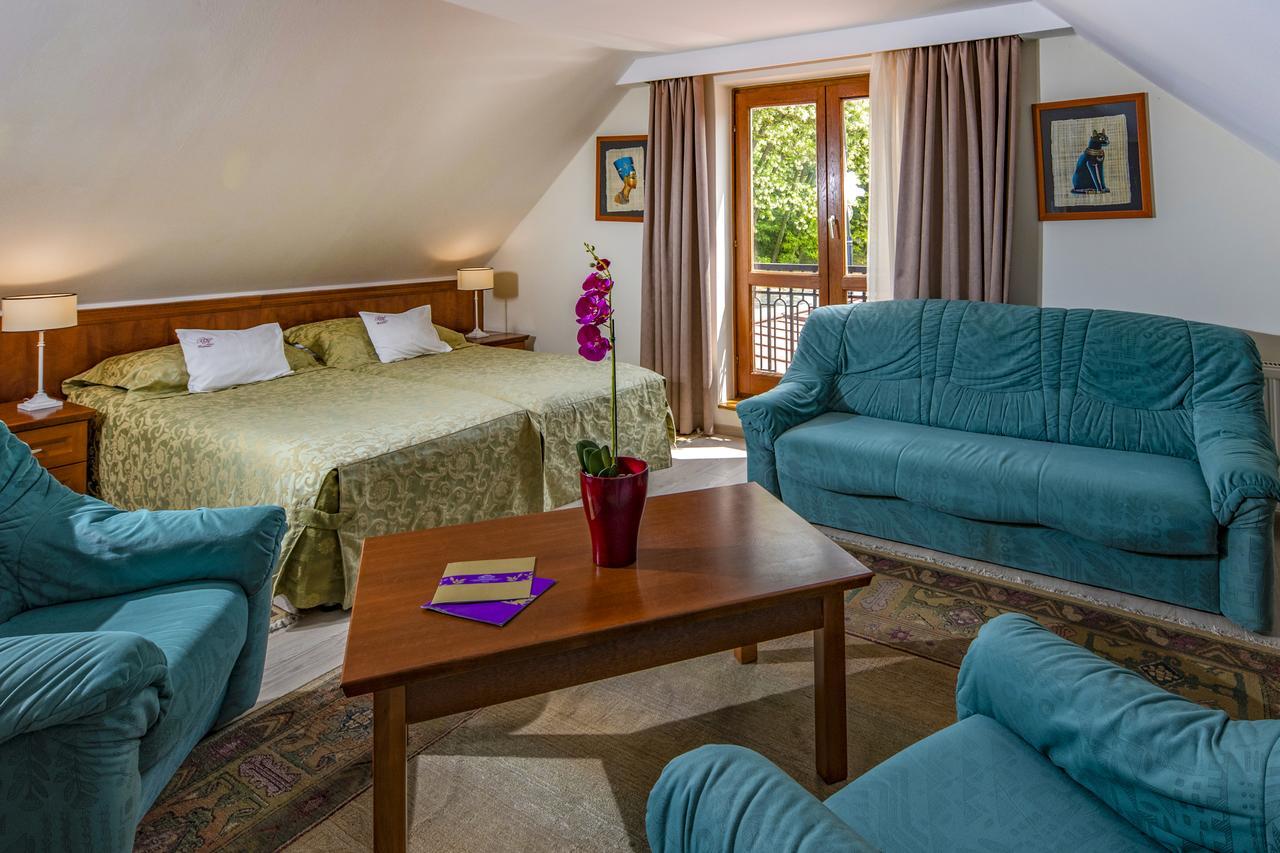 Betekints Wellness Hotel Veszprem Bagian luar foto