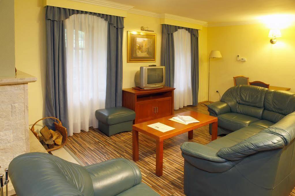 Betekints Wellness Hotel Veszprem Bagian luar foto